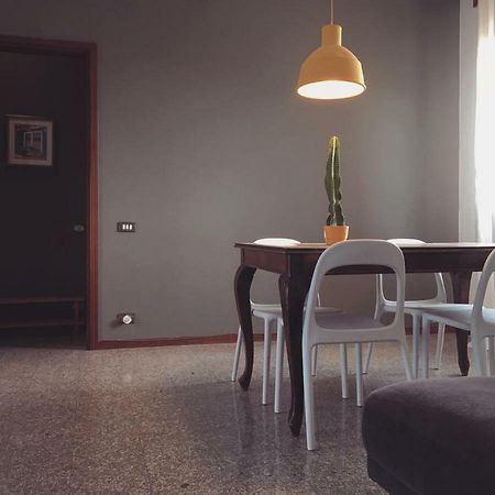 Sunny Family Apartment In Villa - Humanitas Forum Ieo Pieve Emanuele Exterior foto