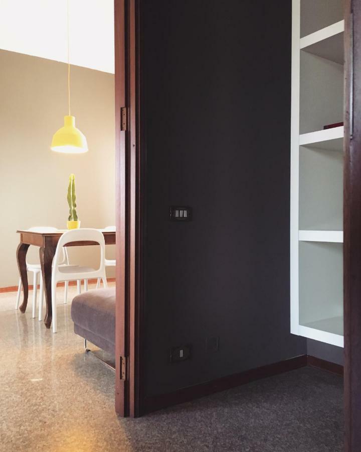 Sunny Family Apartment In Villa - Humanitas Forum Ieo Pieve Emanuele Exterior foto