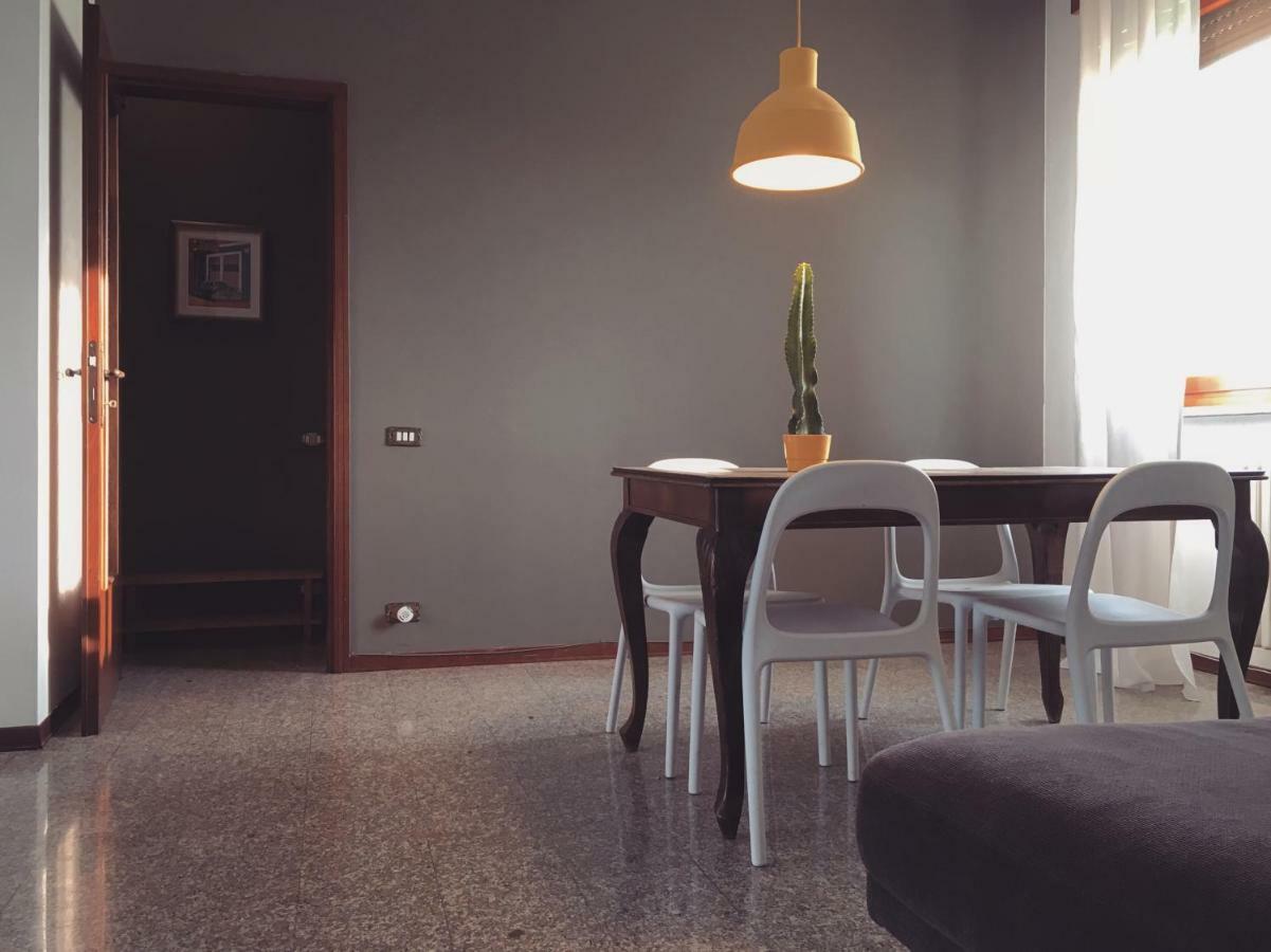 Sunny Family Apartment In Villa - Humanitas Forum Ieo Pieve Emanuele Exterior foto