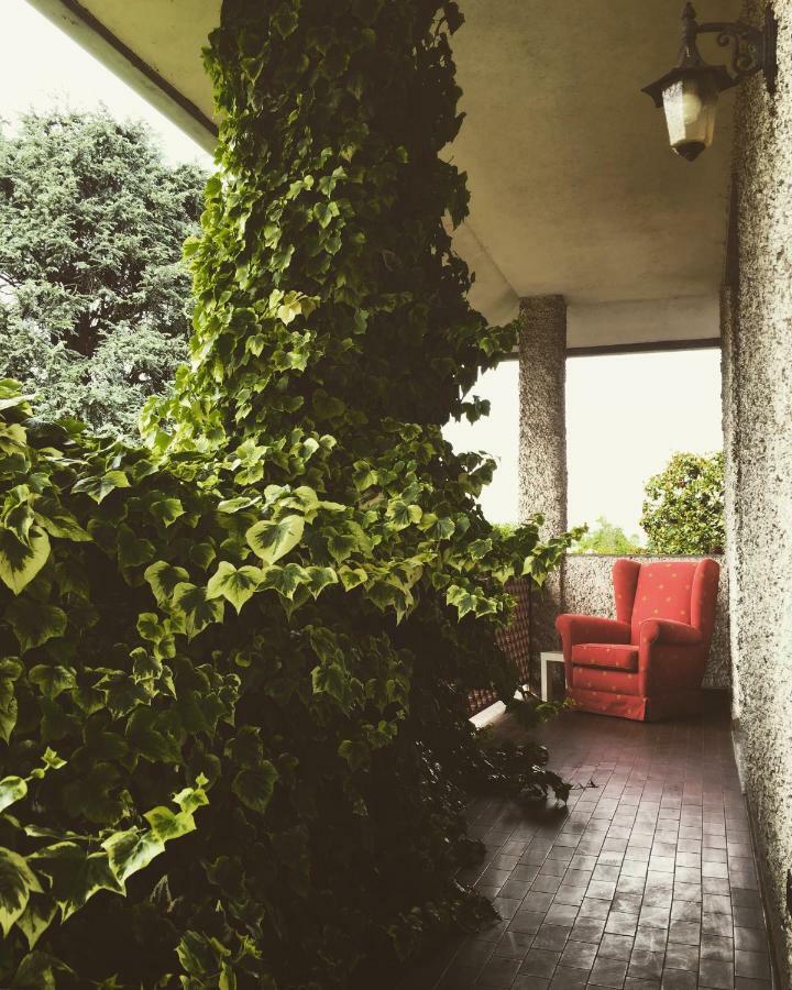 Sunny Family Apartment In Villa - Humanitas Forum Ieo Pieve Emanuele Exterior foto